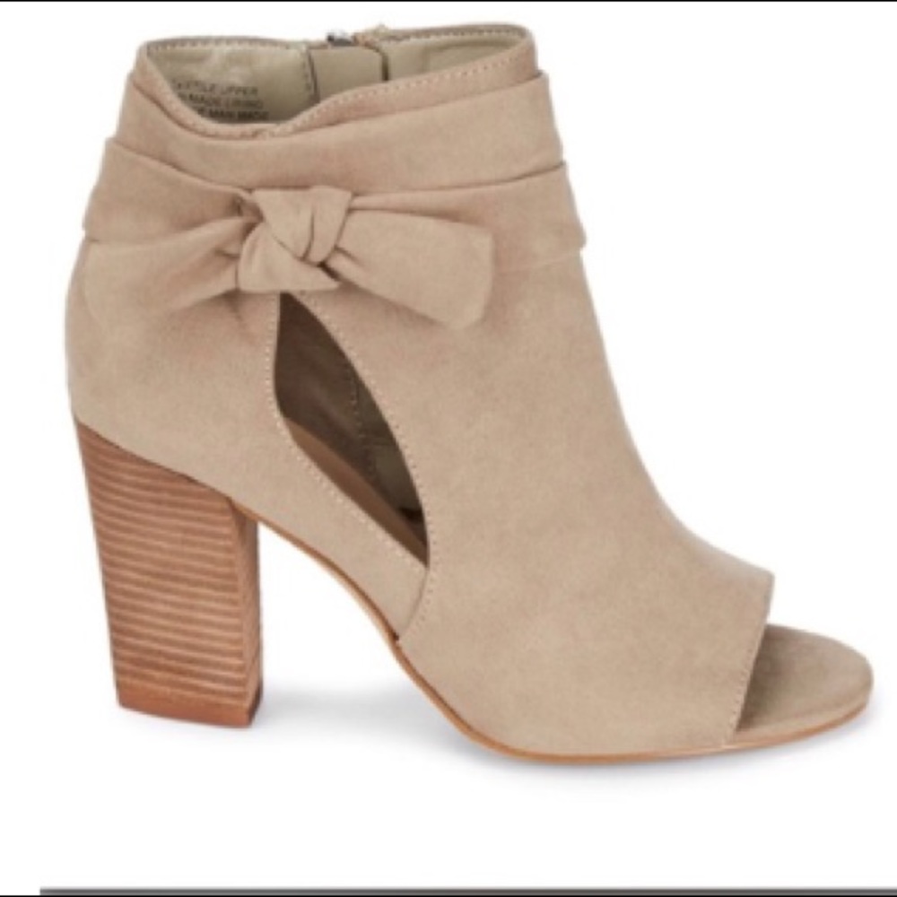 🤩Taupe Nine West Open Toe Booties, with Bow!